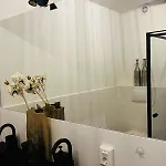 Uilehoeve Aan De Waal * Zennewijnen
