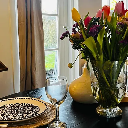 Apartamento Uilehoeve Aan De Waal Zennewijnen