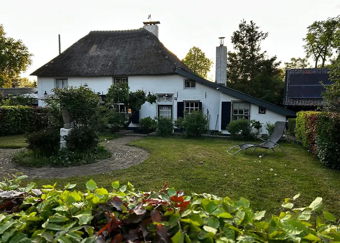 Apartment Uilehoeve Aan De Waal Zennewijnen
