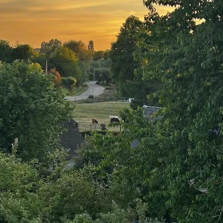 Uilehoeve Aan De Waal * Zennewijnen